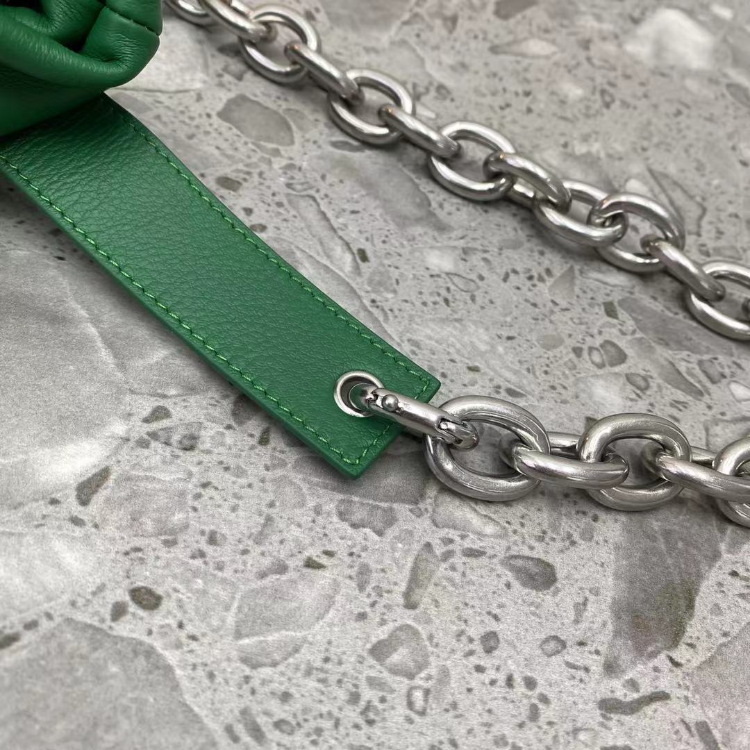 BV Chain Pouch Green, For Women, Women’s Bags 12.2in/31cm