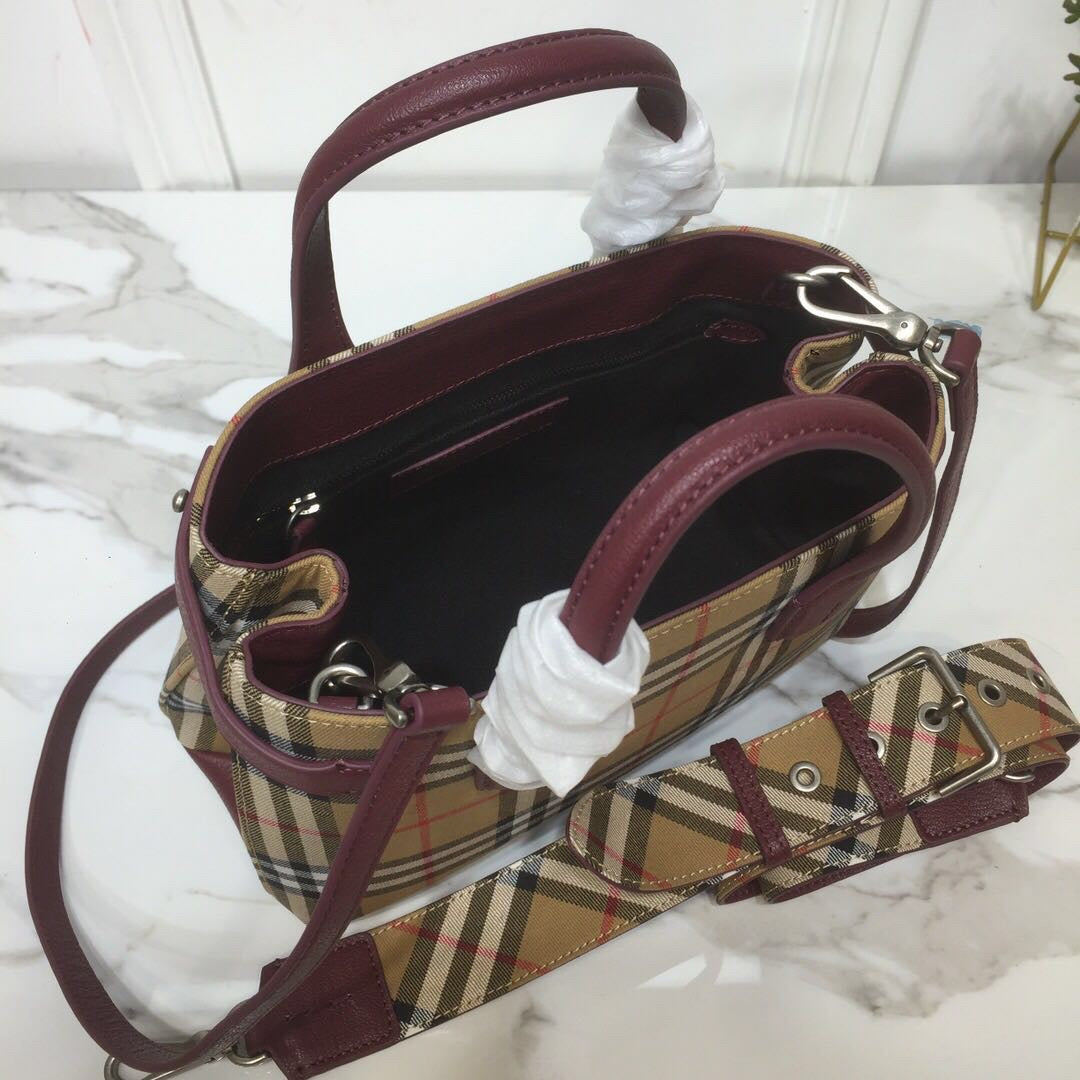 BB Small Banner Vintage Check And Tote Purple For Women, Women’s Bags 10.5in/26cm