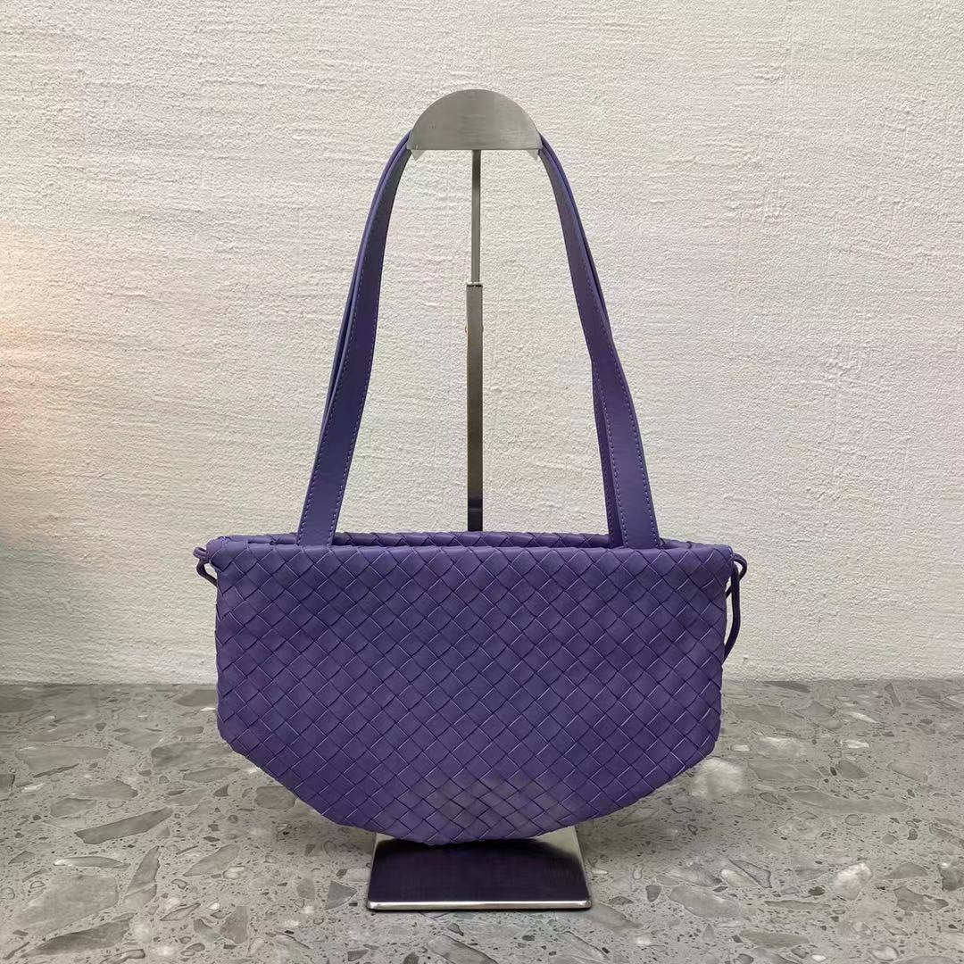 BV Shoulder Bag Violet, For Women, Women’s Bags 10.2in/26cm