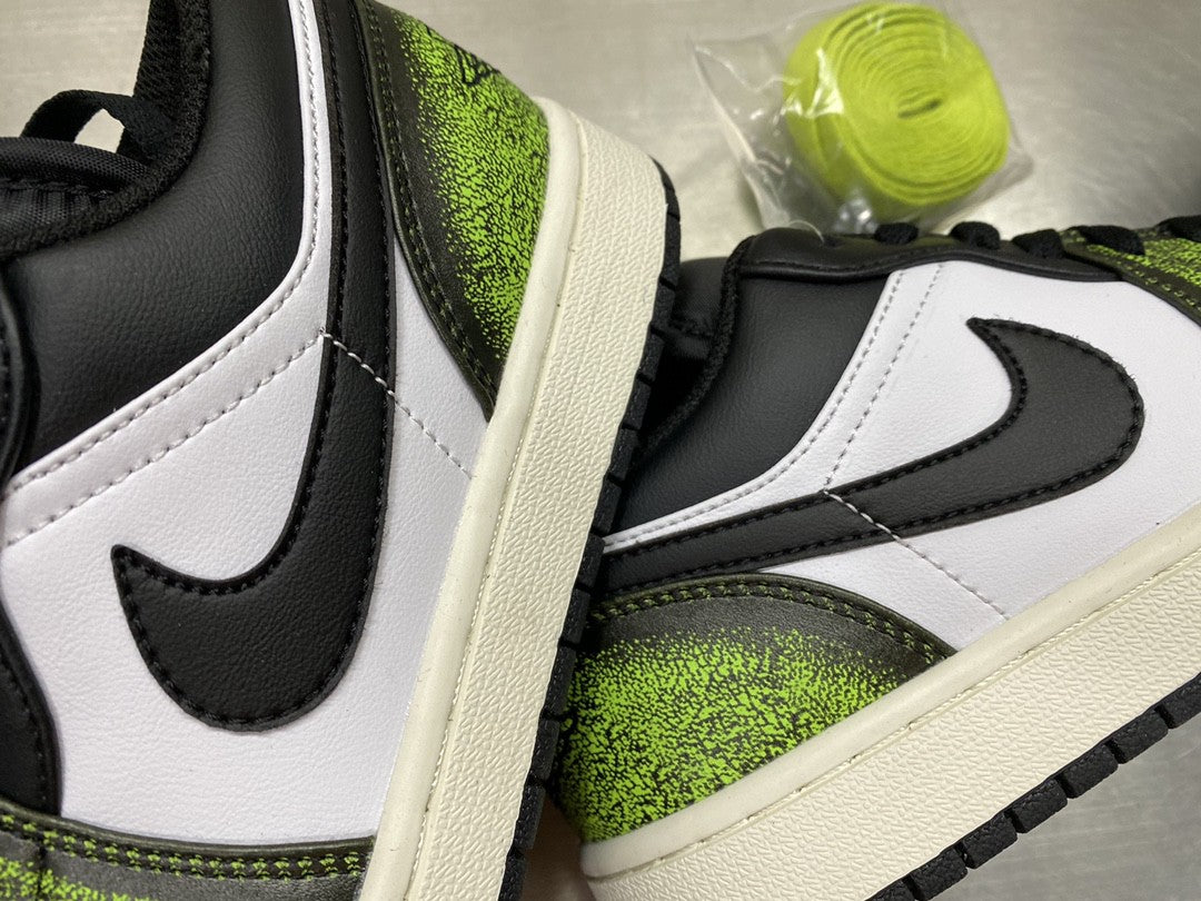  Nike Air Jordan 1 Low &#8216;White Black Green&#8217; For Men DO8244-003