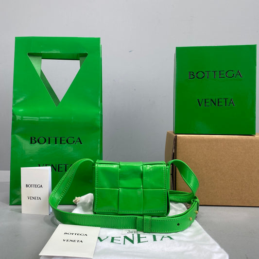 BV Candy Cassette Green, For Women, Bags 4.7in/12cm 667048VCQ723724