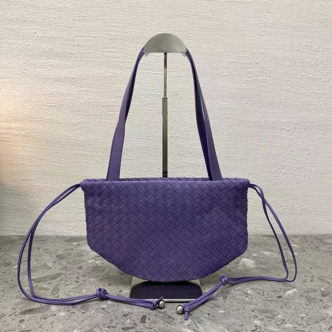 BV Shoulder Bag Violet, For Women, Women’s Bags 10.2in/26cm