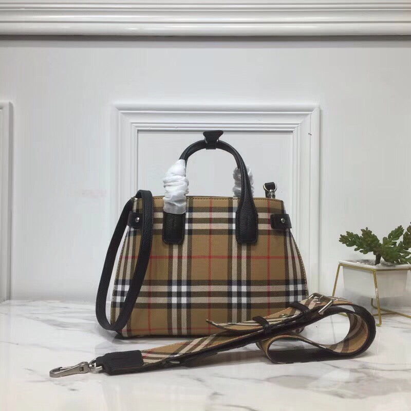 BB Small Banner Vintage Check And Tote Black For Women, Women’s Bags 10.5in/26cm